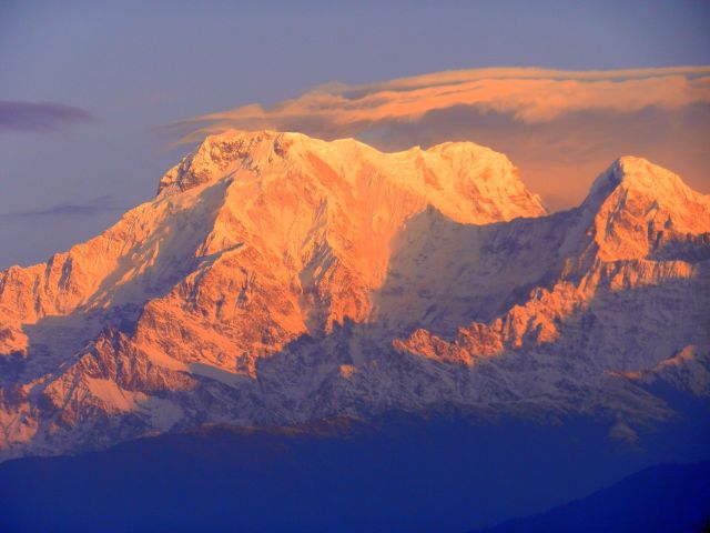 4.Annapurna_1_and_Annapurna_South_at_sunrise