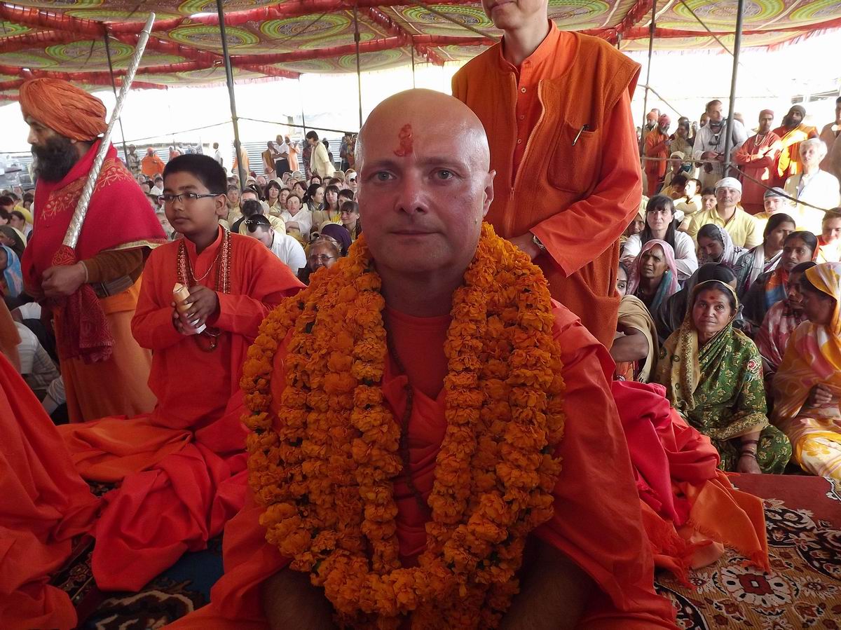 Mahamandaleshwar Swami Vivek Puri Ji