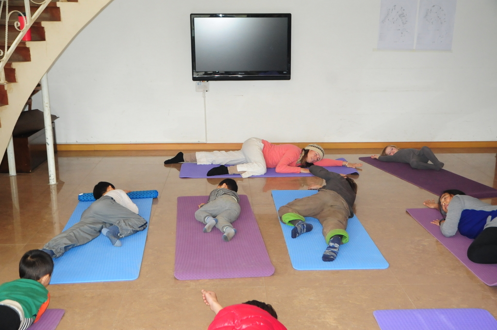 children yoga 2