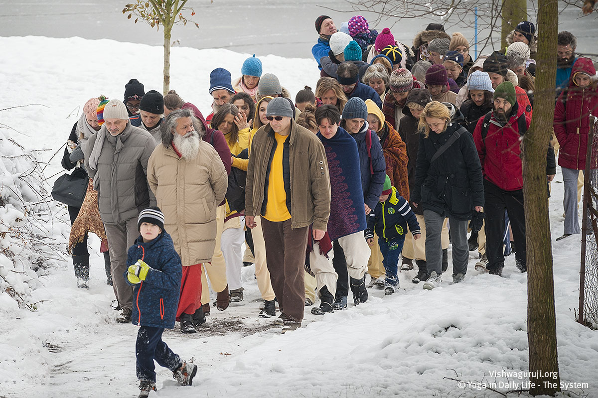 Mahasamadhi Celebrations and Christmas Advent in Strilky Ashram