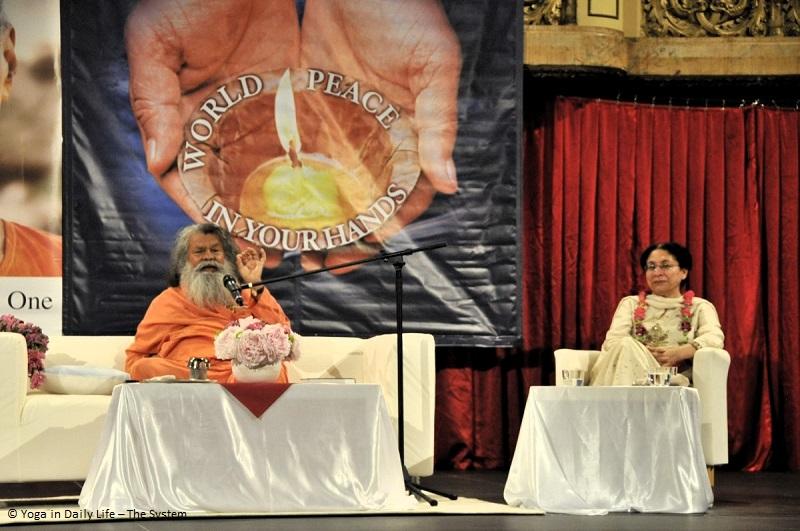 Great Lucerna Hall, His Holiness Vishwaguruji