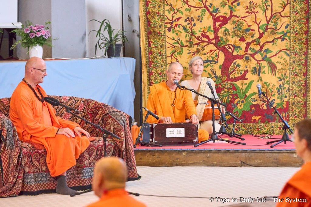 ﻿Yoga in Daily Life Retreat in Vép, Hungary