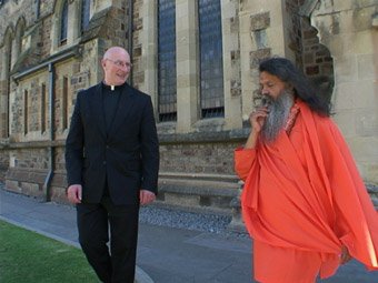 Swamiji with Father David Cappo - Vicar General of the Catholic Arch Diocese