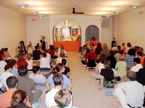 Satsang in Washington ashram