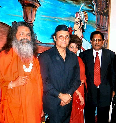 from the left: His Holiness Mahamandaleshwar Paramhans Swami Maheshwaranandji, Dr. Karan Singh and his wife, Maharani Y. R. Lakshmi, His Excellency D. L. Mendis, Ambassador of Sri Lanka to Austria