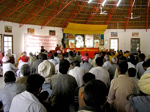 The Conference venue was Bhakti Sagar, meditation hall in Jadan ashram