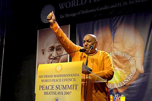 Mahasamadhi of His Holiness Mahamandaleshwar Swami Niranjanandaji Maharaj